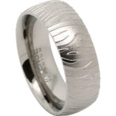 ITR-055-TITANIUM 8MM RING WITH EMBOSSED TIGER STRIPES-video